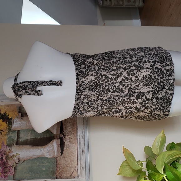 Elle Tank - Picture 4 of 5